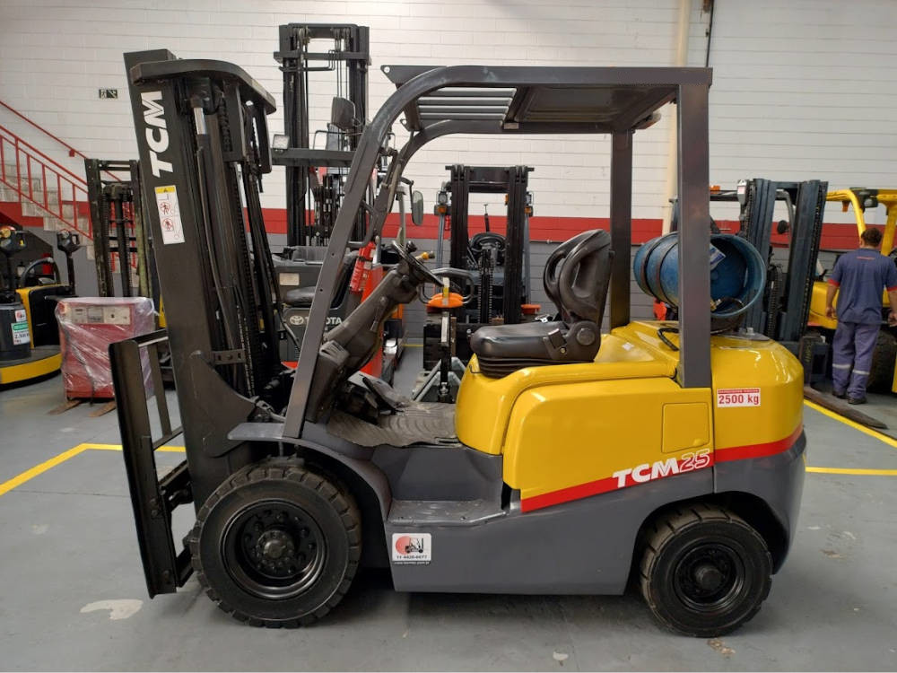 Venda de empilhadeiras usadas em São Paulo: economia e eficiência com a Locmec